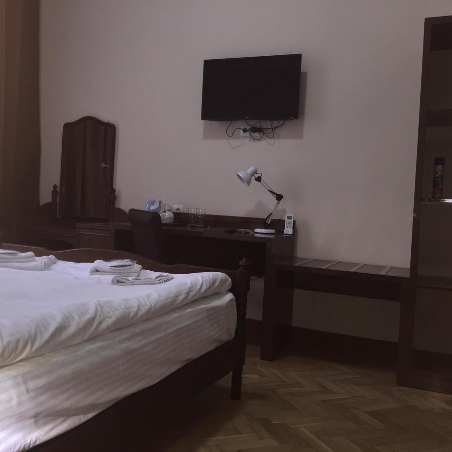 Hotel Nice Tbilisi Exterior photo