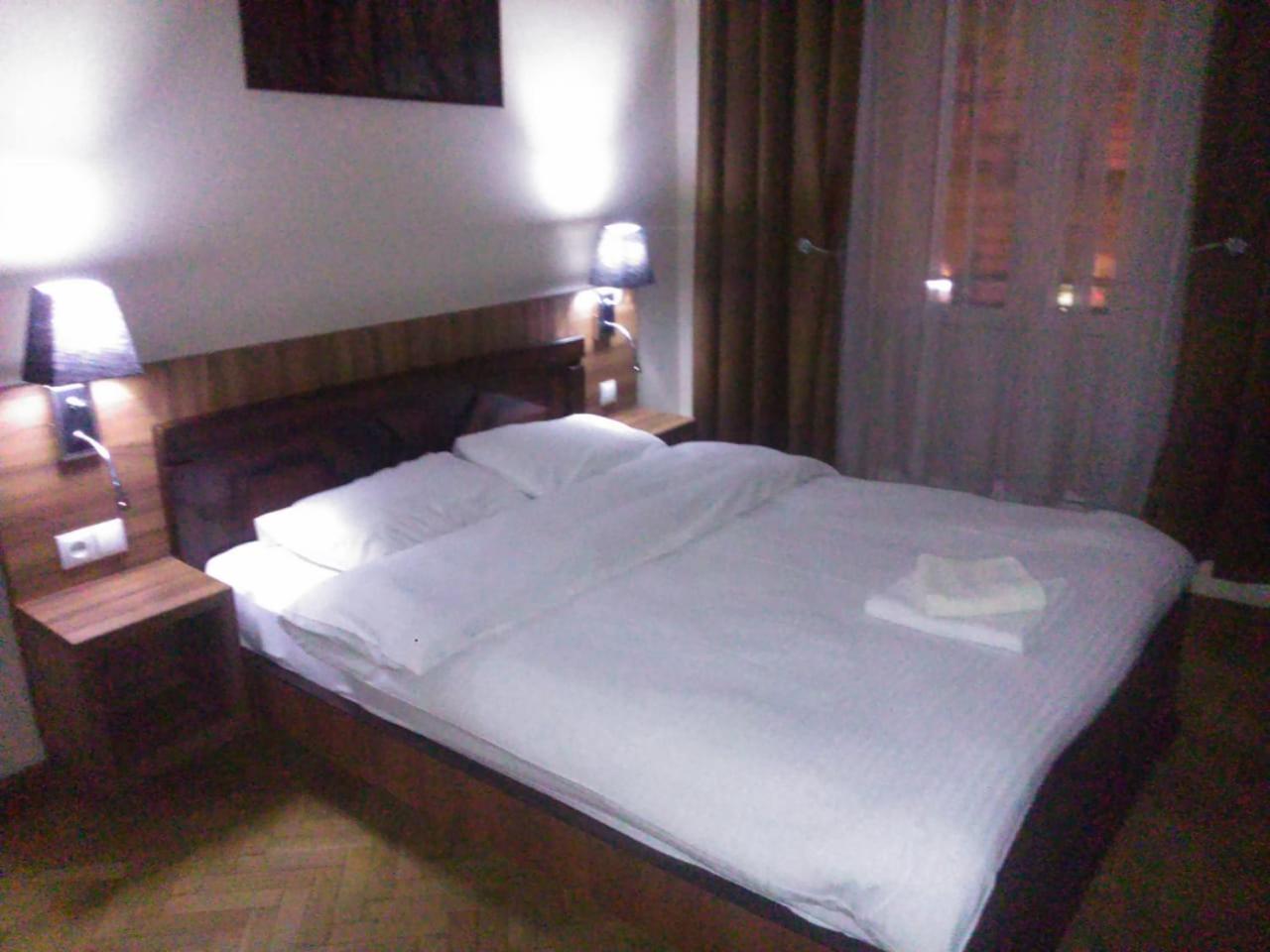 Hotel Nice Tbilisi Exterior photo
